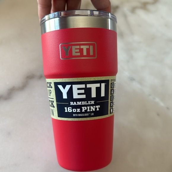 YETI RAMBLER 16 oz Tumbler Travel Mug with Magslider Rescue Red - Picture 10 of 10